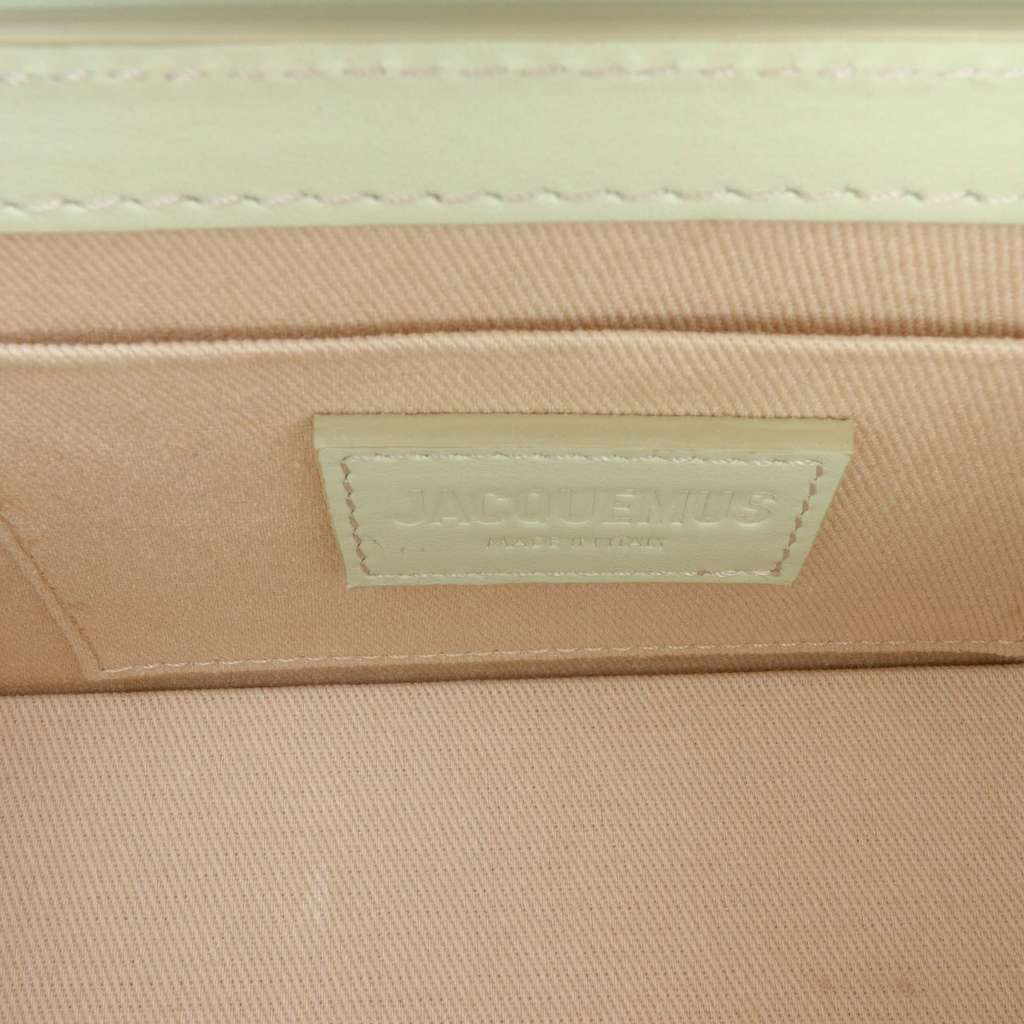 Jacquemus Smooth Calfskin Le Chiquito Long Green Leather Good - Box View
