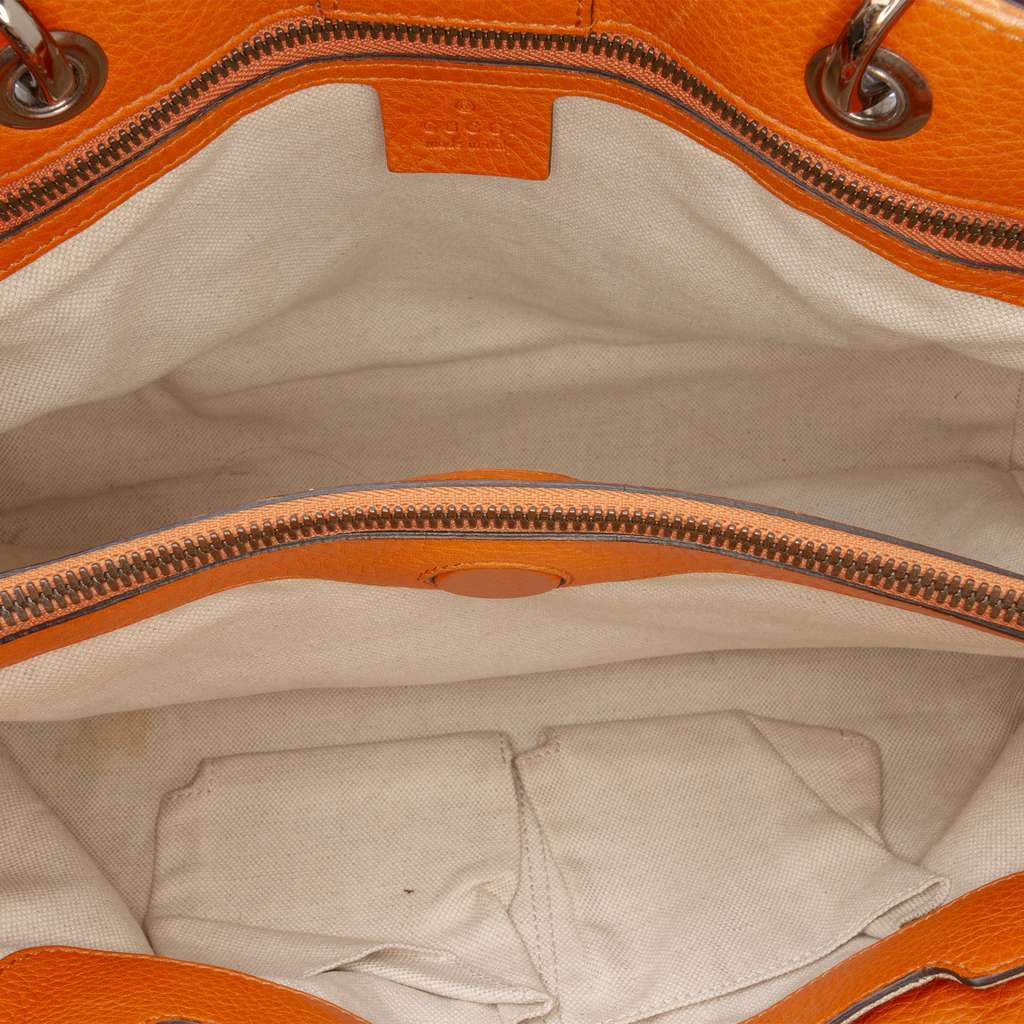 Gucci Medium Calfskin Bamboo Shopper Satchel Orange Leather Very good condition - Model View