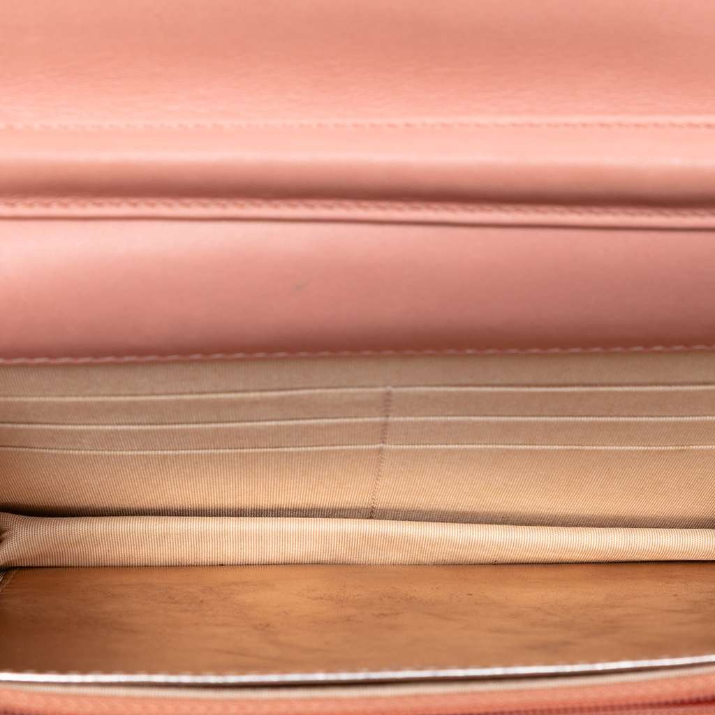 Chanel CC Quilted Bicolor Lambskin Wallet On Chain Pink Leather Very good condition - Model View