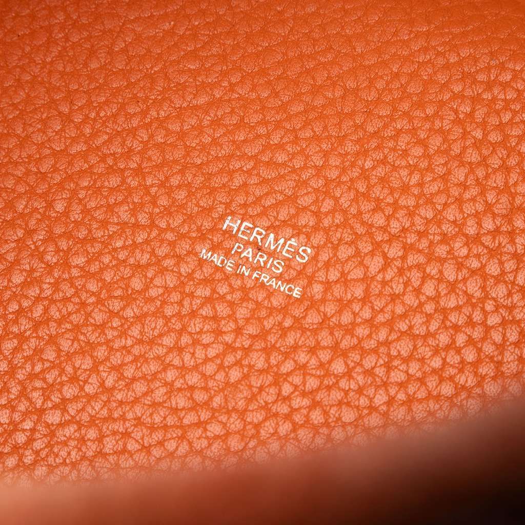 Hermès Clemence Picotin Lock 18 Orange Leather Good condition - Box View