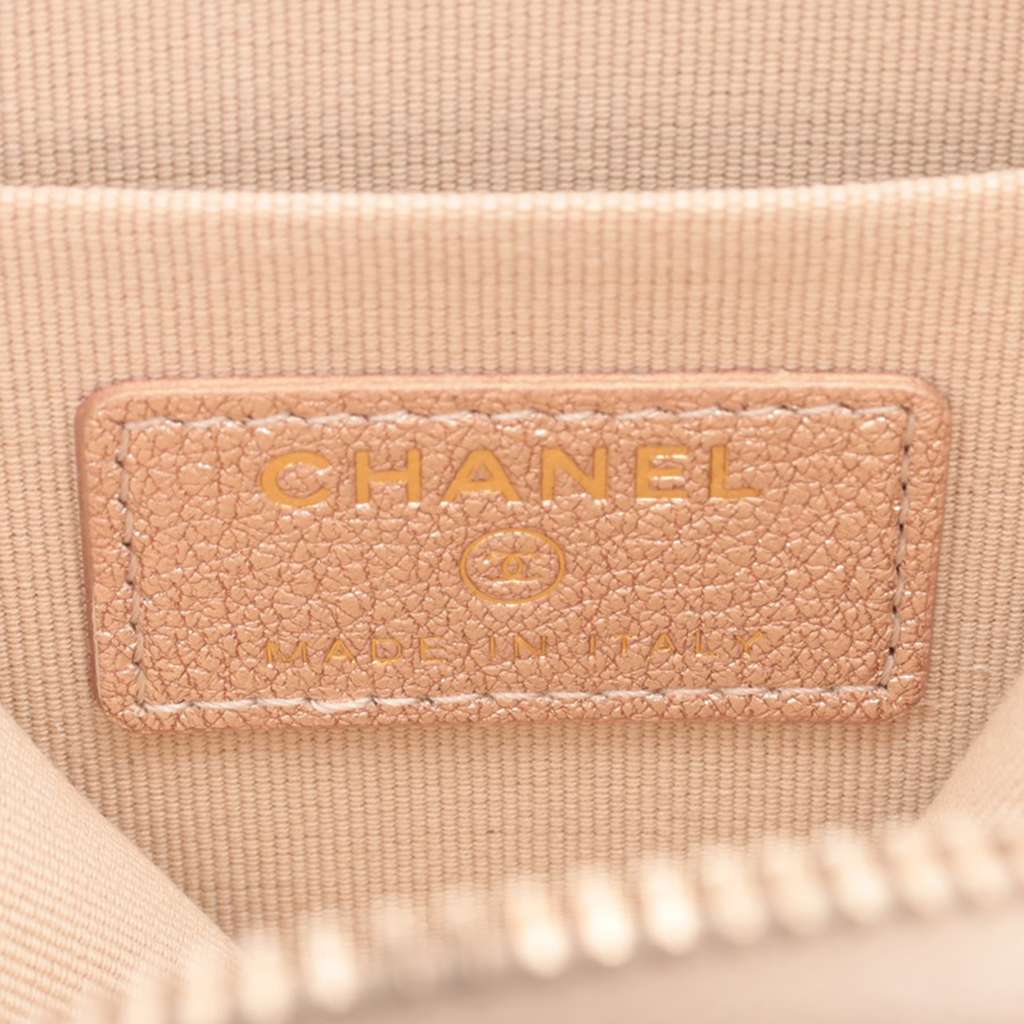 Chanel CC Quilted Metallic Lambskin Coin Pouch and AirPods Pro Case Pink Leather Very good condition - Box View