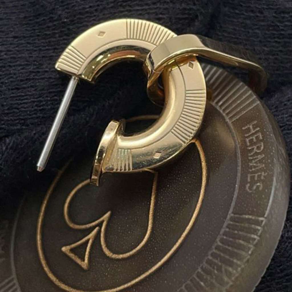 Hermès Gold Plated Horn Faites Vos Jeux Push Back Earrings Gold Metal Good condition - Box View