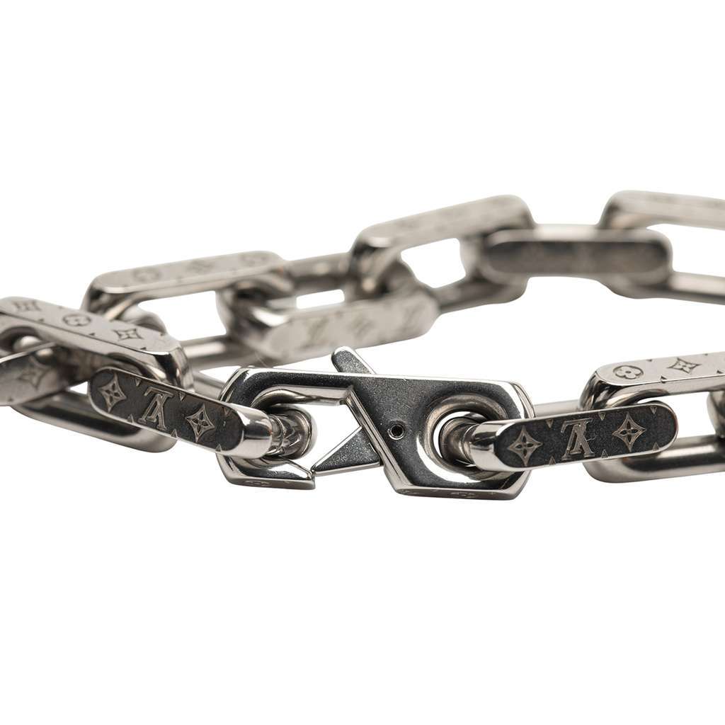 Louis Vuitton Stainless Steel Monogram Chain Bracelet M Silver Stainless steel Good condition - Box View