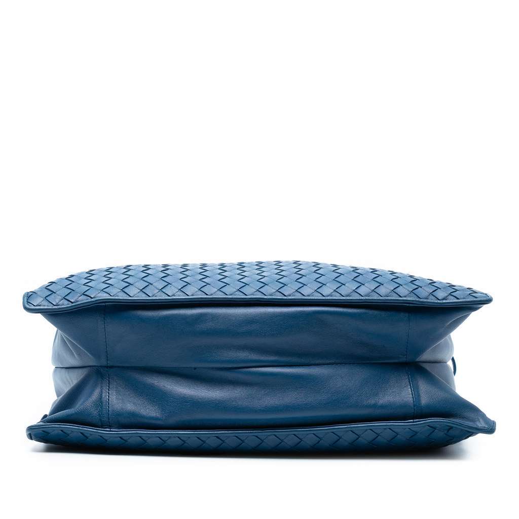 Bottega Veneta Nappa Intrecciato Drawstring Shoulder Bag Blue Leather Good - Inside View