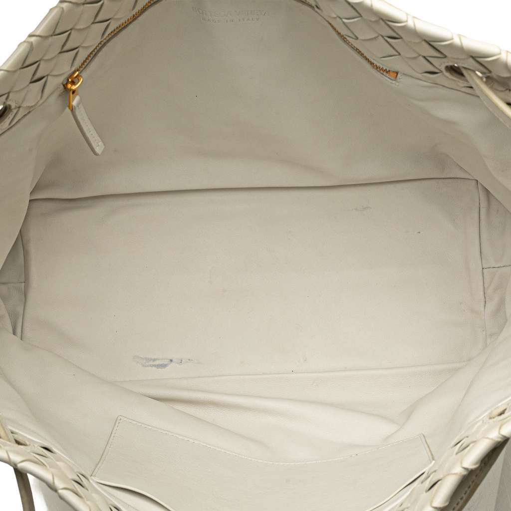 Bottega Veneta Lambskin Intrecciato Tote White Leather Good condition - Model View