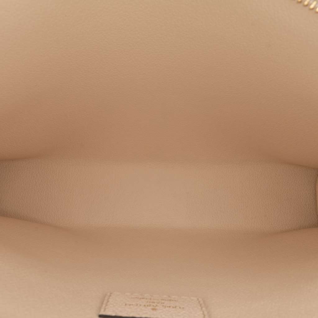 Louis Vuitton Monogram Empreinte Giant By The Pool Toiletry Pouch 26 Brown Leather Very good condition - Model View