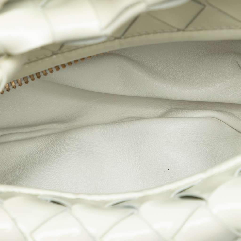 Bottega Veneta Mini Patent Intrecciato Jodie White Leather Good condition - Model View