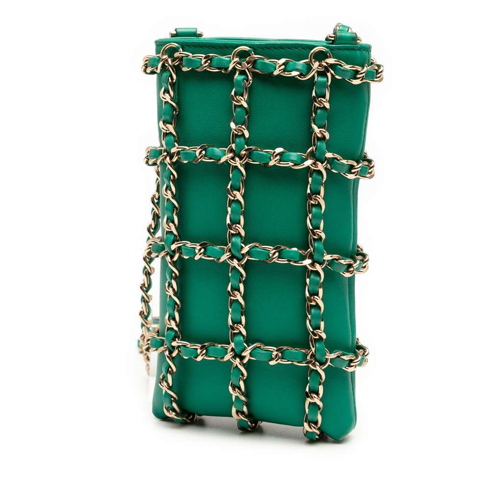 Chanel Lambskin Tech Me Out Clutch With Chain Green Leather Very good condition - Back View