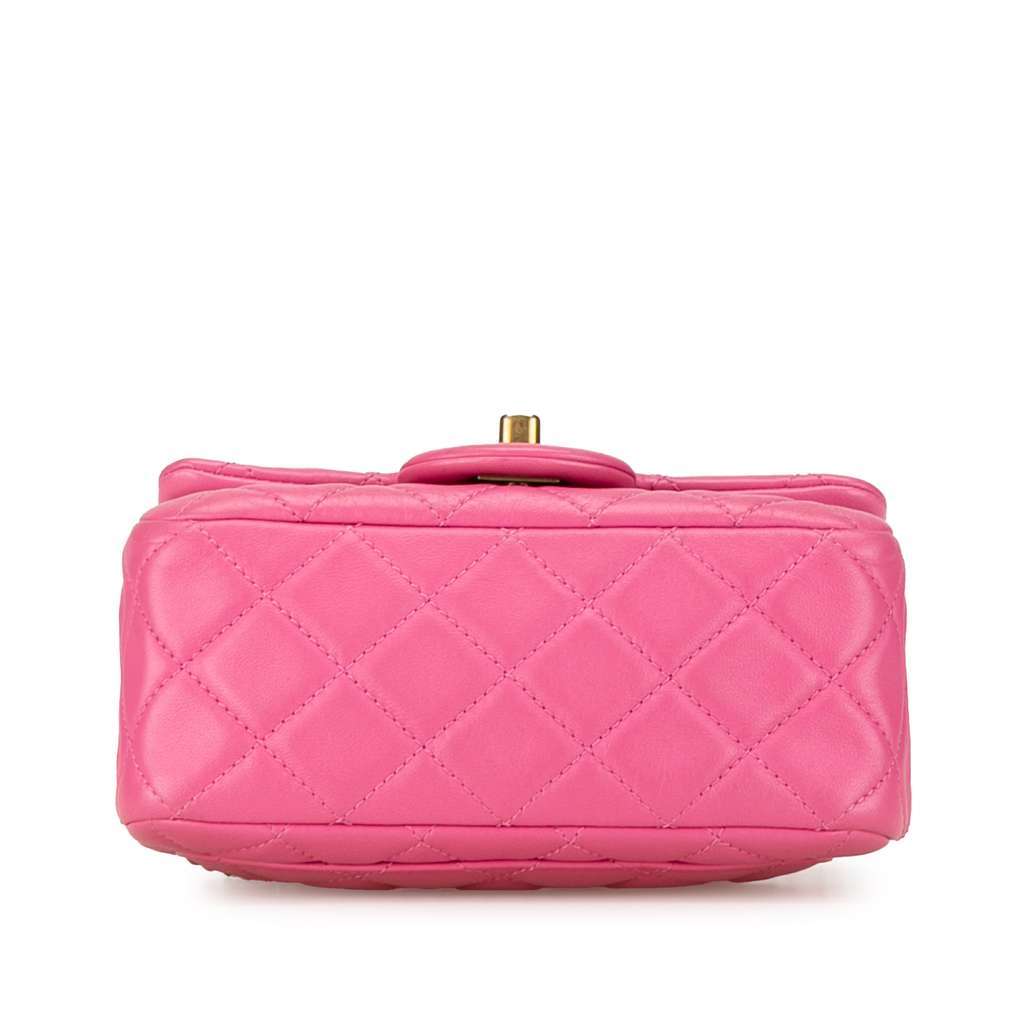 Chanel Mini Square Classic Lambskin Pearl Crush Single Flap Pink Leather Very good - Model View