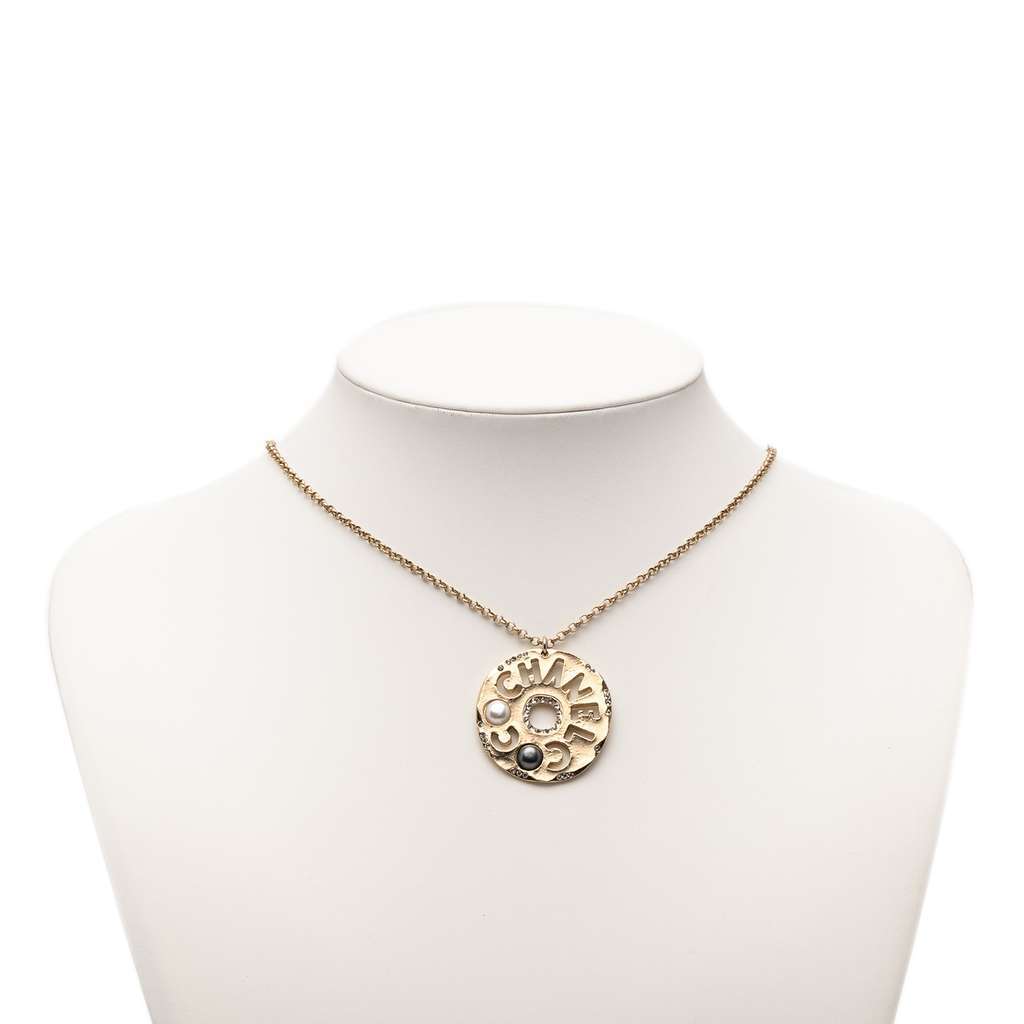 Chanel Gold Plated Faux Pearl and Rhinestone Logo Pendant Necklace Gold Metal Good condition - Box View