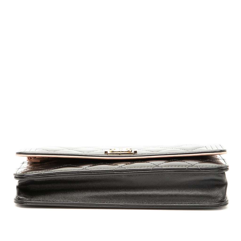 Chanel Quilted Patent Boy Wallet on Chain Black Leather Good condition - Inside View