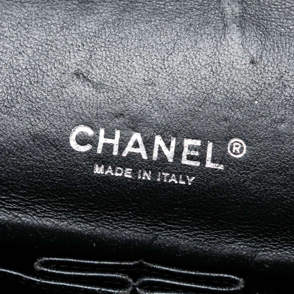 Chanel Maxi Classic Patent Double Flap Black Leather Good - Box View