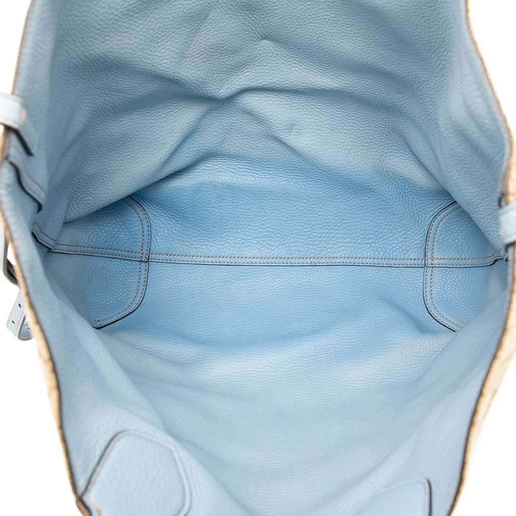 Gucci GG Canvas Reversible Tote Brown Canvas Very good - Model View