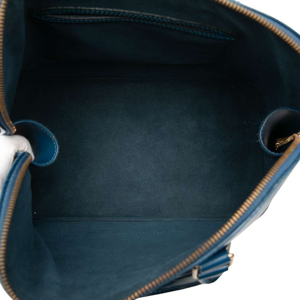 Louis Vuitton Epi Alma PM Blue Leather Very good - Model View