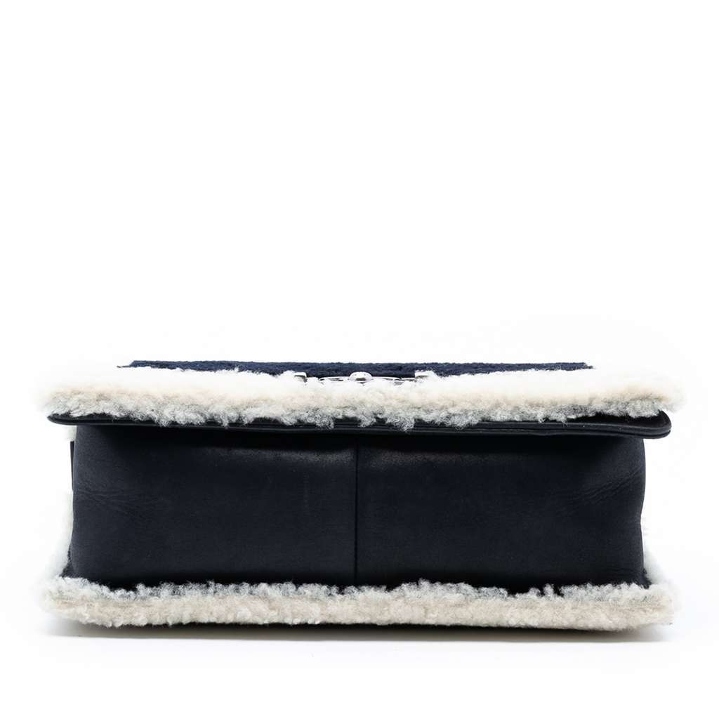 Chanel Old Medium Bicolor Shearling Boy Flap Black Very good - Inside View