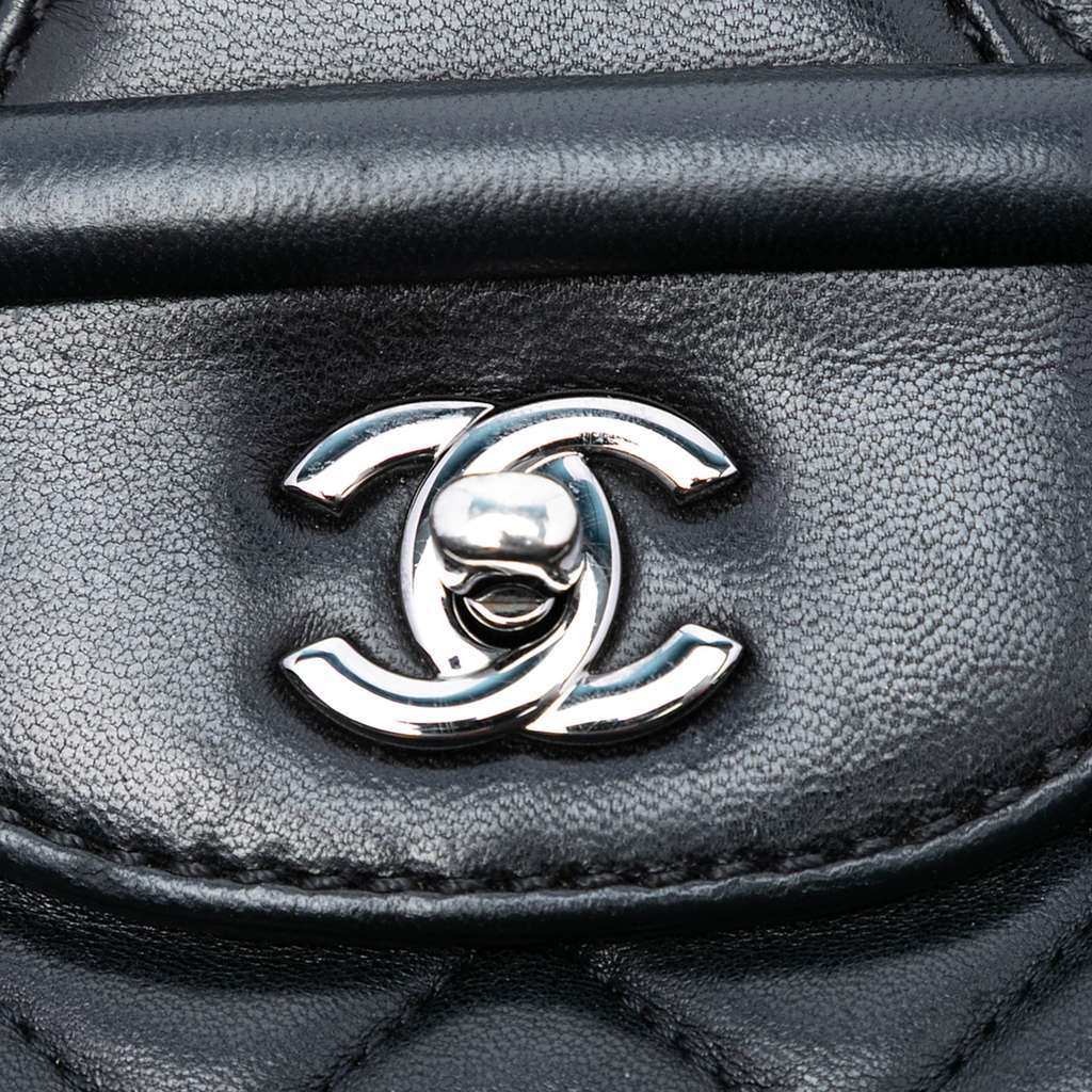 Chanel Small Quilted Lambskin Coco Loop Flap Black Leather Very good condition - Box View