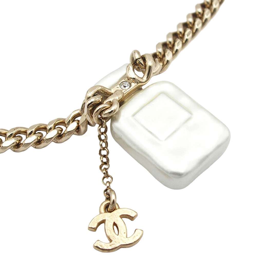 Chanel Gold Plated CC Resin and Rhinestones No. 5 Perfume Bottle Pendant Necklace Gold Metal Good - Model View