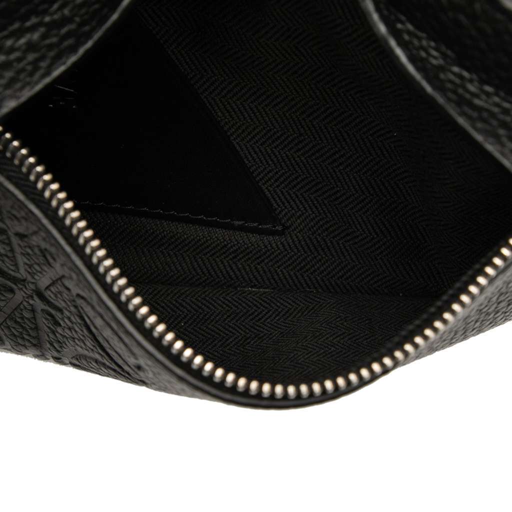 Loewe Grained Calfskin Vertical T Pocket Pouch Black Leather Very good condition - Model View