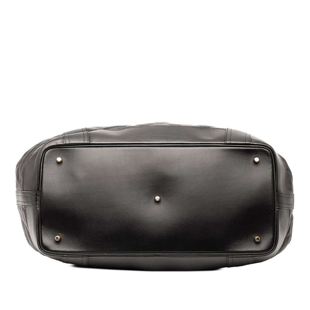 Burberry Large Quilted Leather Beaton Tote Black Leather Good - Inside View