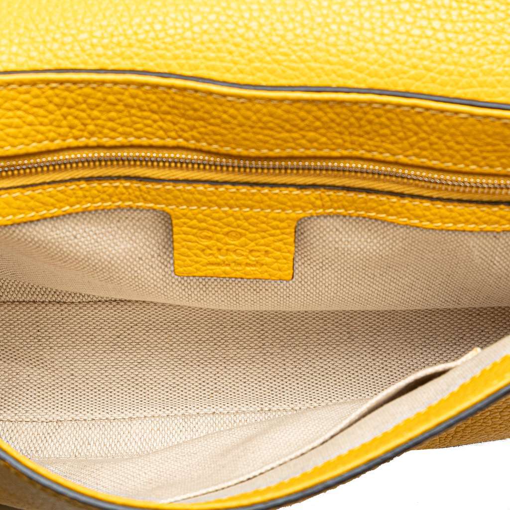 Gucci Medium Leather Soho Chain Flap Crossbody Yellow Leather Very good condition - Model View