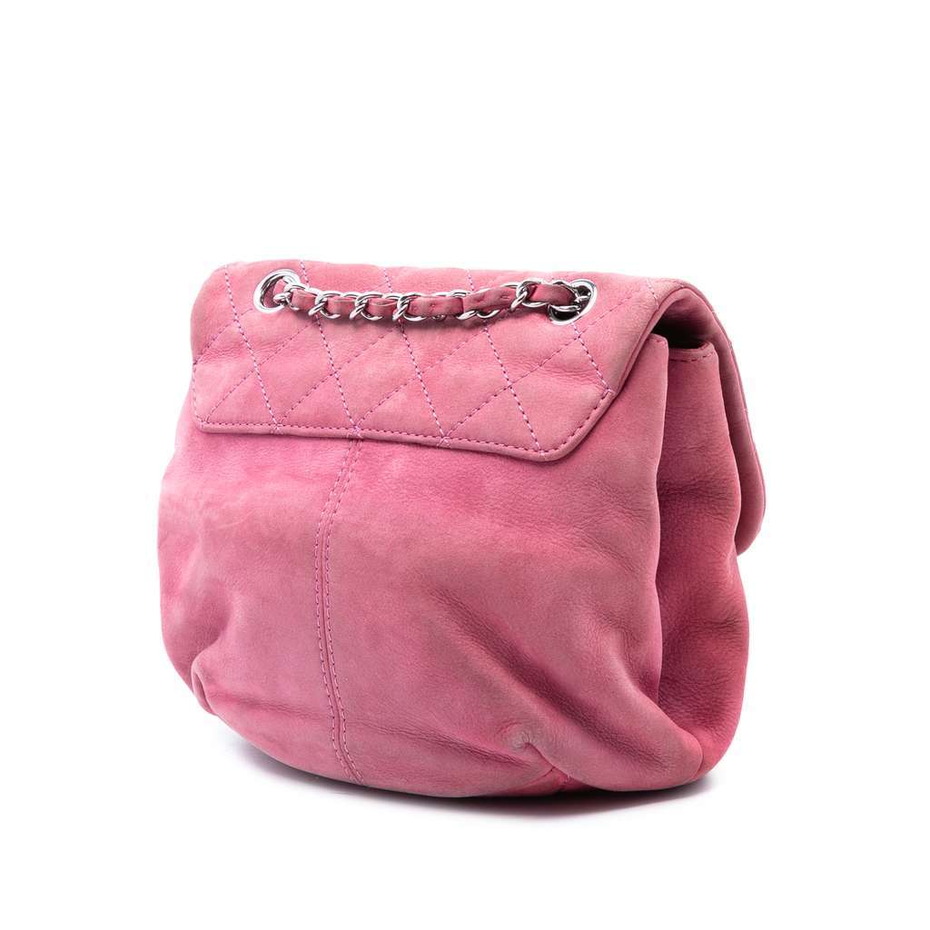 Chanel Mini Quilted Nubuck Trianon Messenger Flap Pink Leather Very good condition - Back View