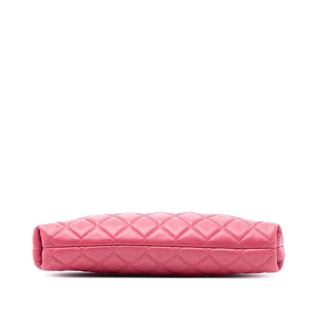 Chanel Quilted Lambskin Kiss Lock Clutch Pink Leather Very good - Inside View