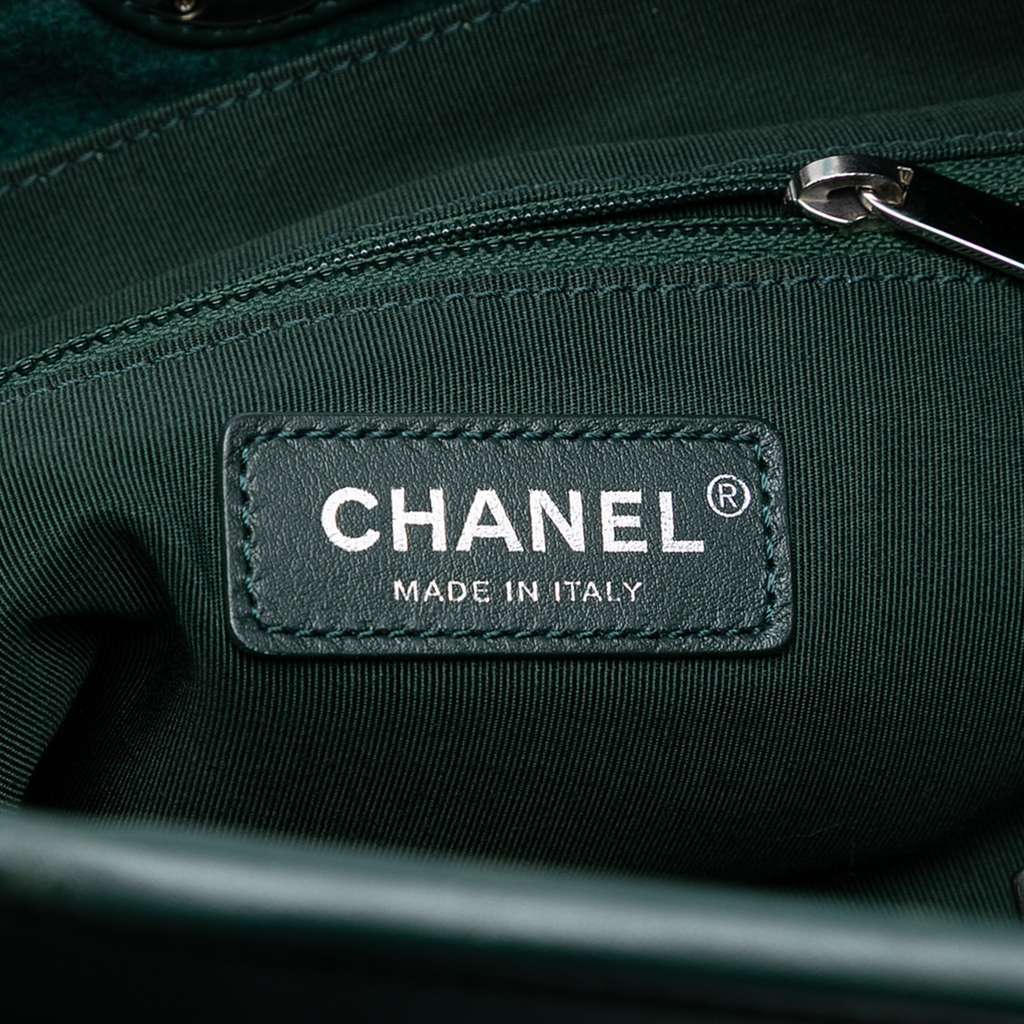 Chanel Extra Large Stitched Wool and Calfskin 31 Shopping Bag Green Wool Very good - Box View