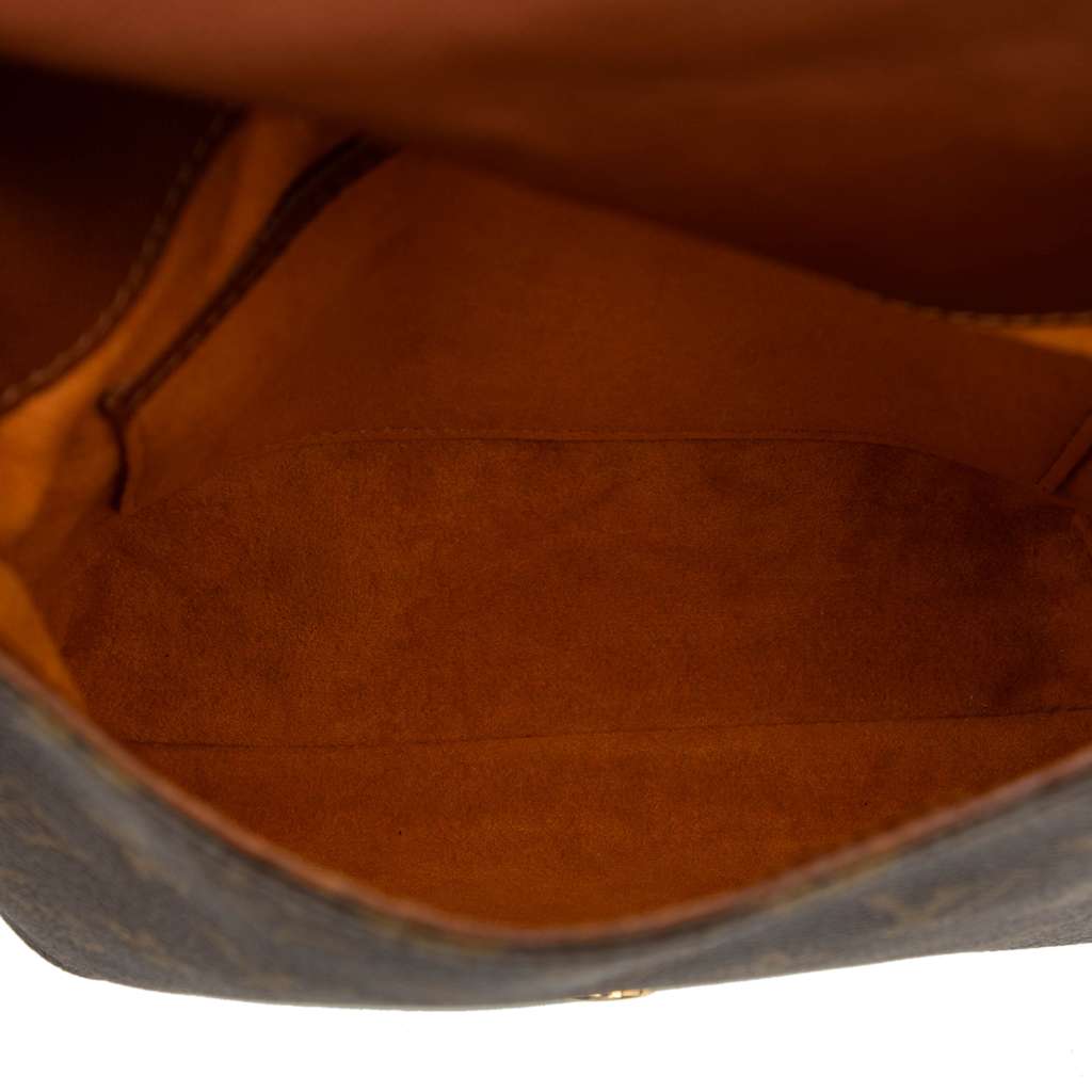 Louis Vuitton Monogram Musette Salsa Short Strap Brown Very good - Model View
