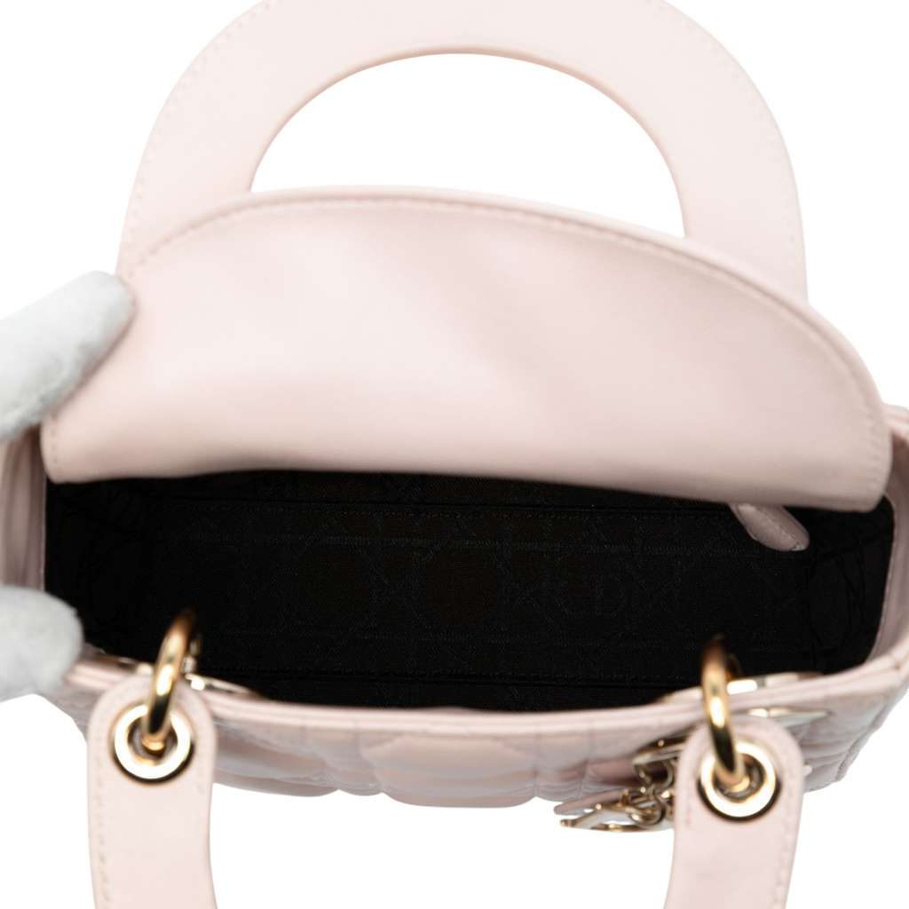 Dior Mini Lambskin Cannage Lady Dior Pink Leather Good condition - Model View