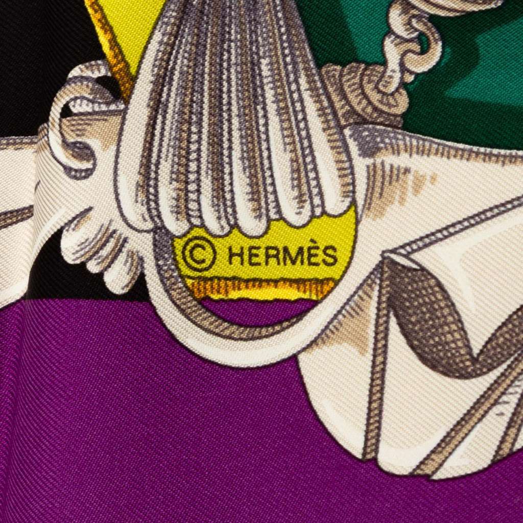 Hermès Par Mefsire Antoine De Plvvinel Silk Scarf 90 Purple Silk Good condition - Model View