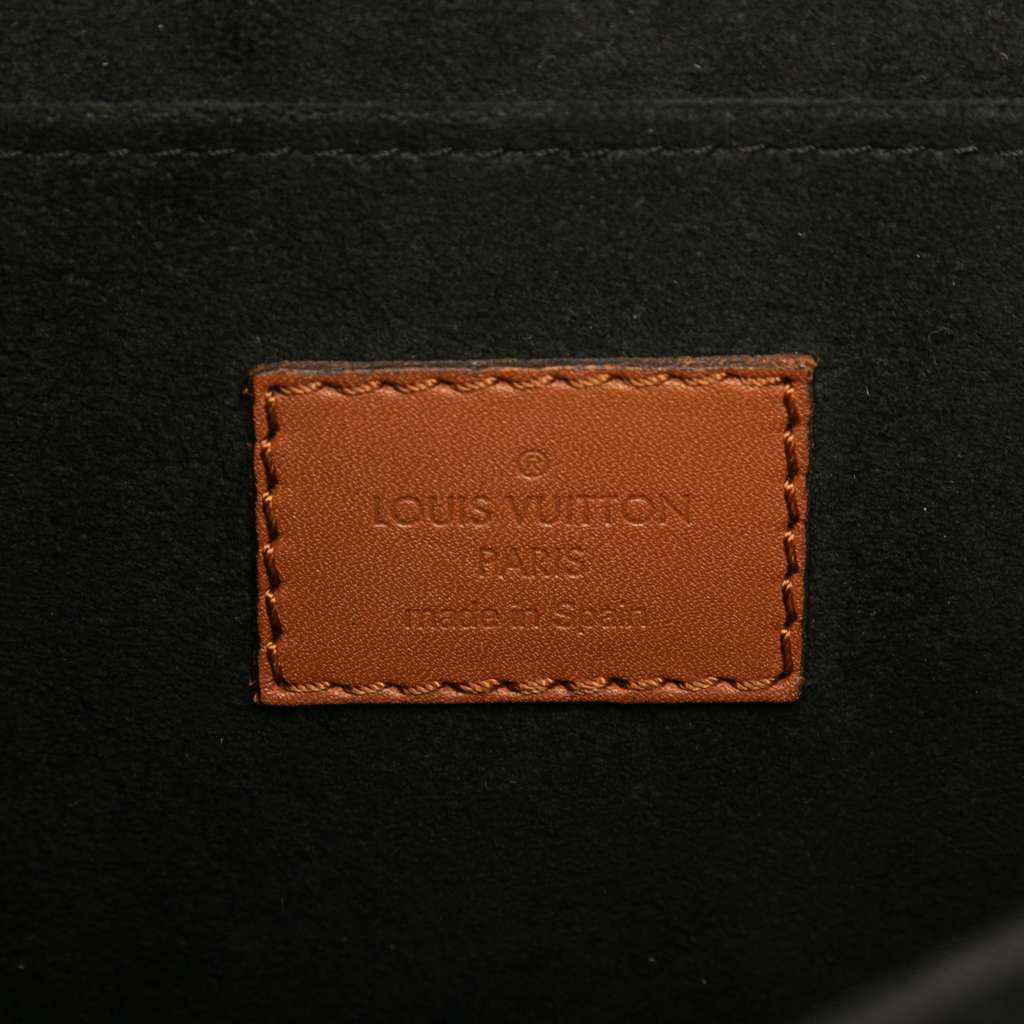 Louis Vuitton Monogram Reverse Dauphine MM Brown Very good condition - Box View