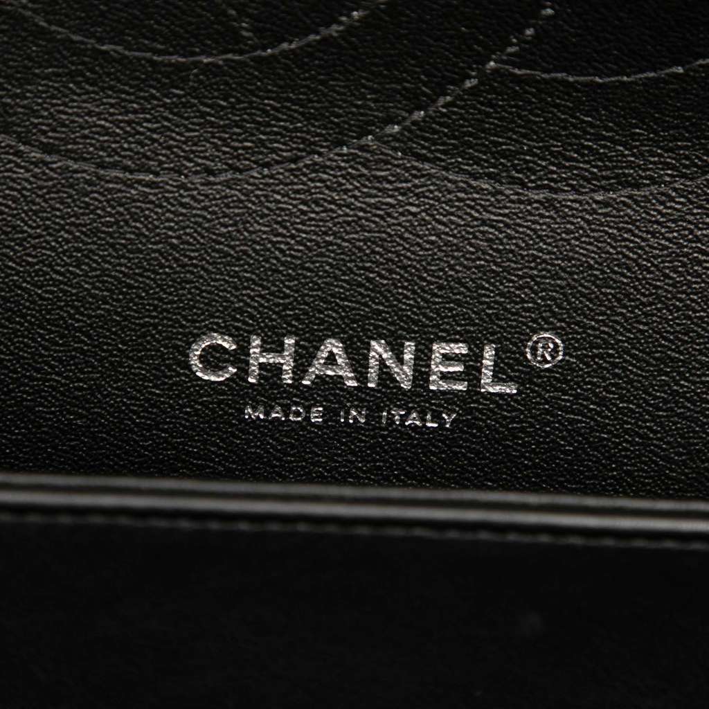 Chanel Jumbo Classic Chevron Patent Double Flap Black Leather Very good - Box View