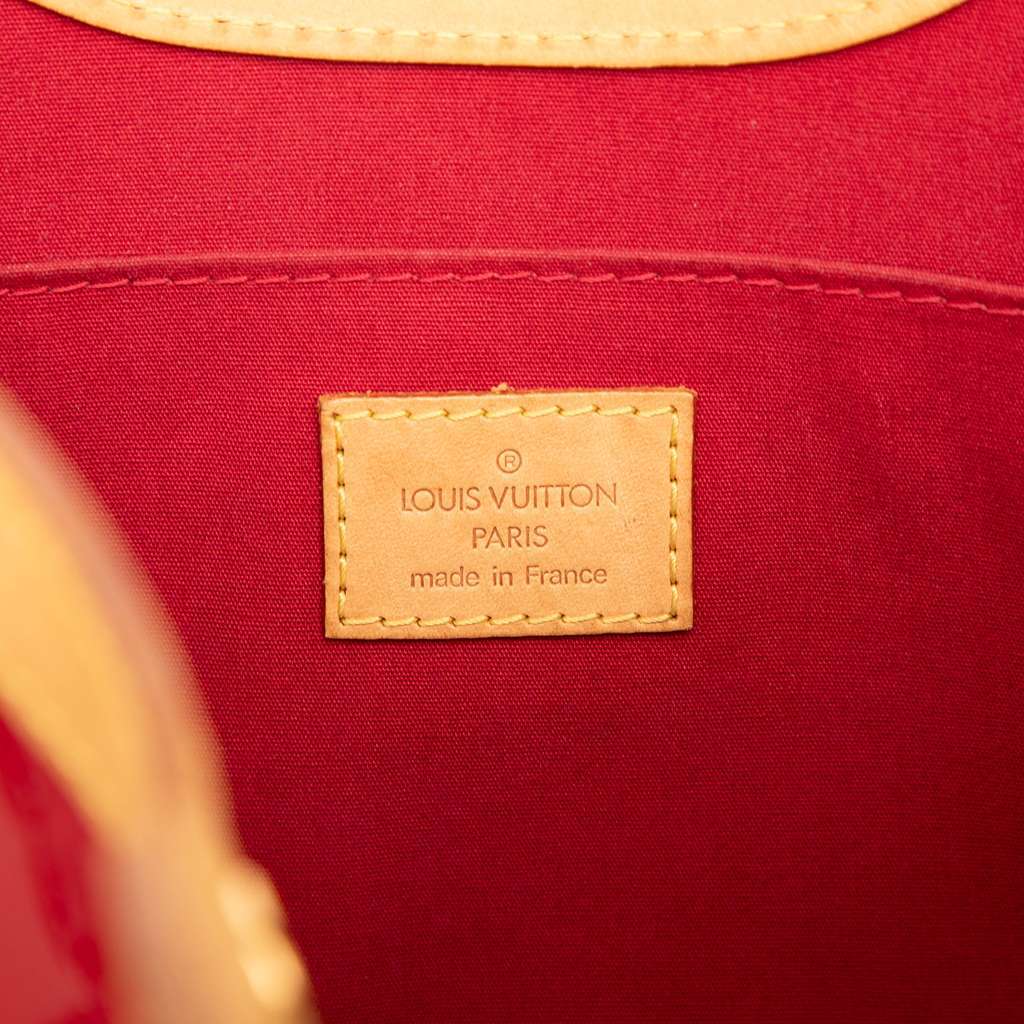 Louis Vuitton Monogram Vernis Roxbury Drive Red Leather Good - Box View