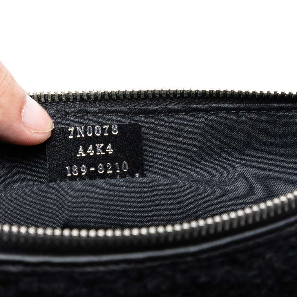 Fendi Shearling FF Flat Pouch Black Very good - Box View