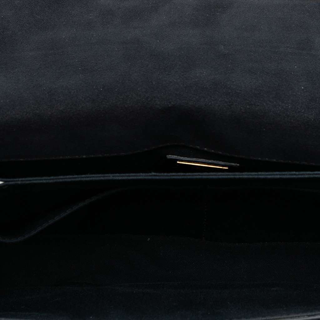 Fendi Leather 3Baguette Shoulder Bag Black Leather Very good condition - Model View