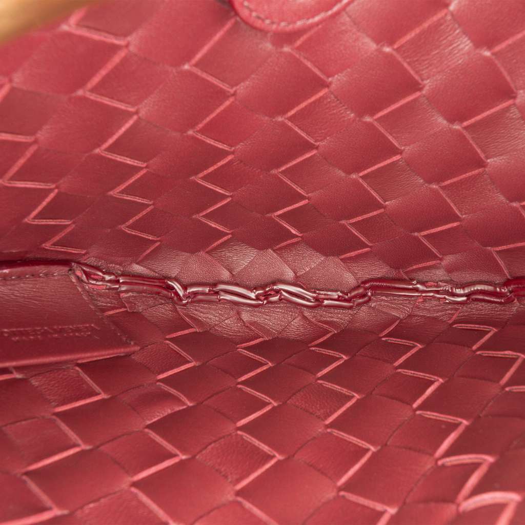 Bottega Veneta Baby Lambskin Intrecciato Sardine Satchel Red Leather Very good condition - Model View