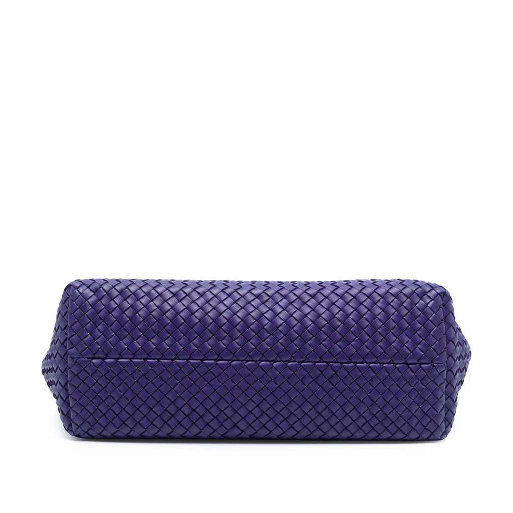 Bottega Veneta Medium Lambskin Intreccio Cabat Tote Purple Leather Good condition - Inside View