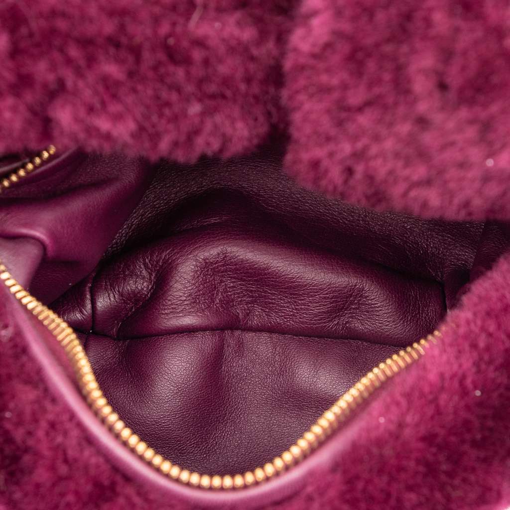 Bottega Veneta Mini Shearling Jodie Purple Very good - Model View