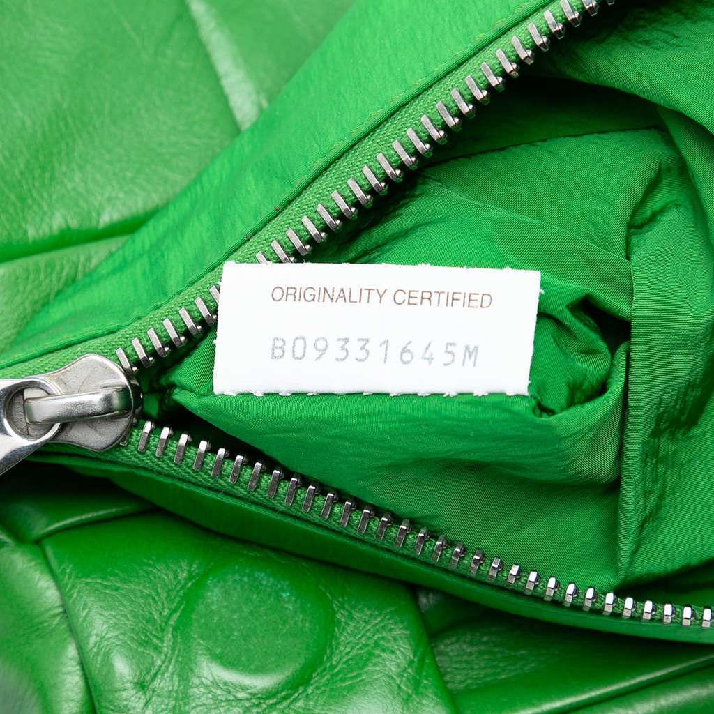 Bottega Veneta Stretch Paper Calfskin Intrecciato Cassette Crossbody Green Leather Good condition - Box View