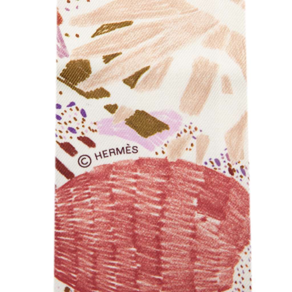 Hermès Chacun Fait Son Nid Silk Twilly Scarf Purple Silk Good condition - Model View
