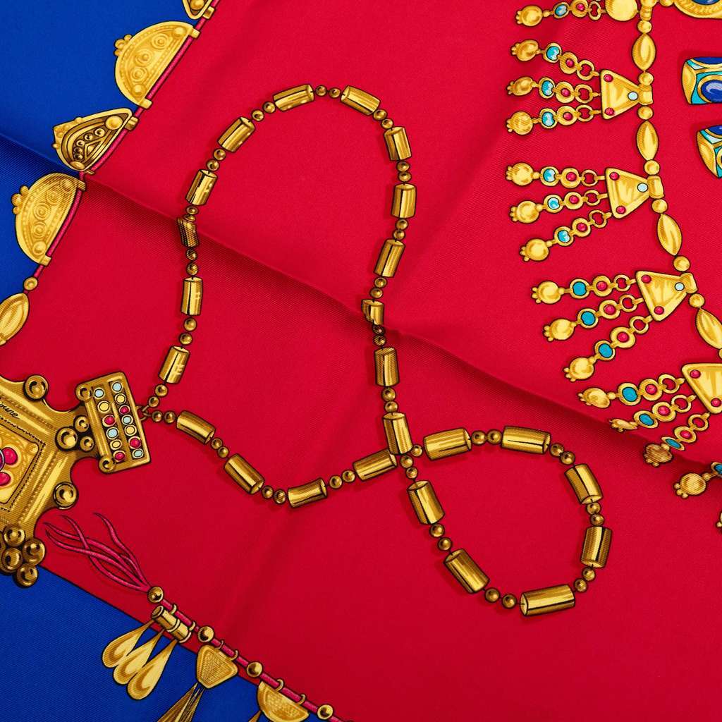 Hermès Parures des Sables Silk Twilly Scarf Red Silk Good condition - Inside View