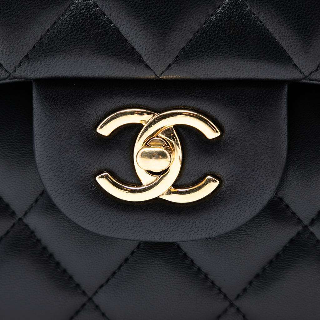 Chanel Jumbo Classic Lambskin Double Flap Black Leather Good condition - Box View