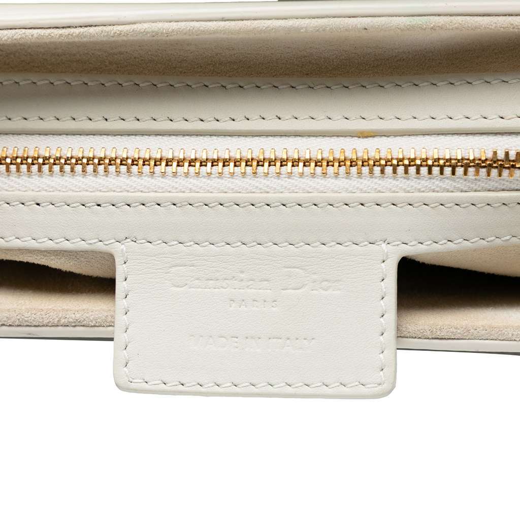Dior Ultra Matte Calfskin Saddle Bag White Leather Very good condition - Box View