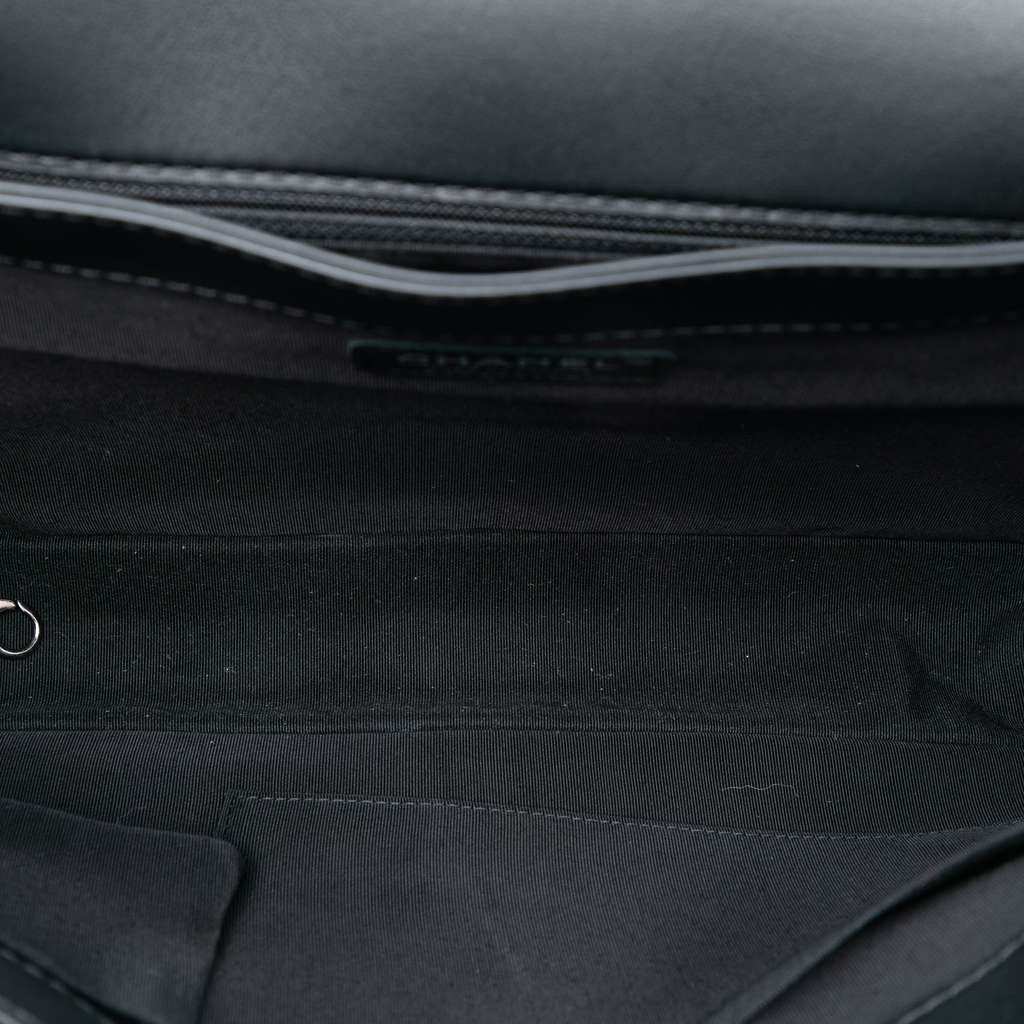 Chanel Extra Large Patent Boy Reverso Flap Black Leather Very good - Model View