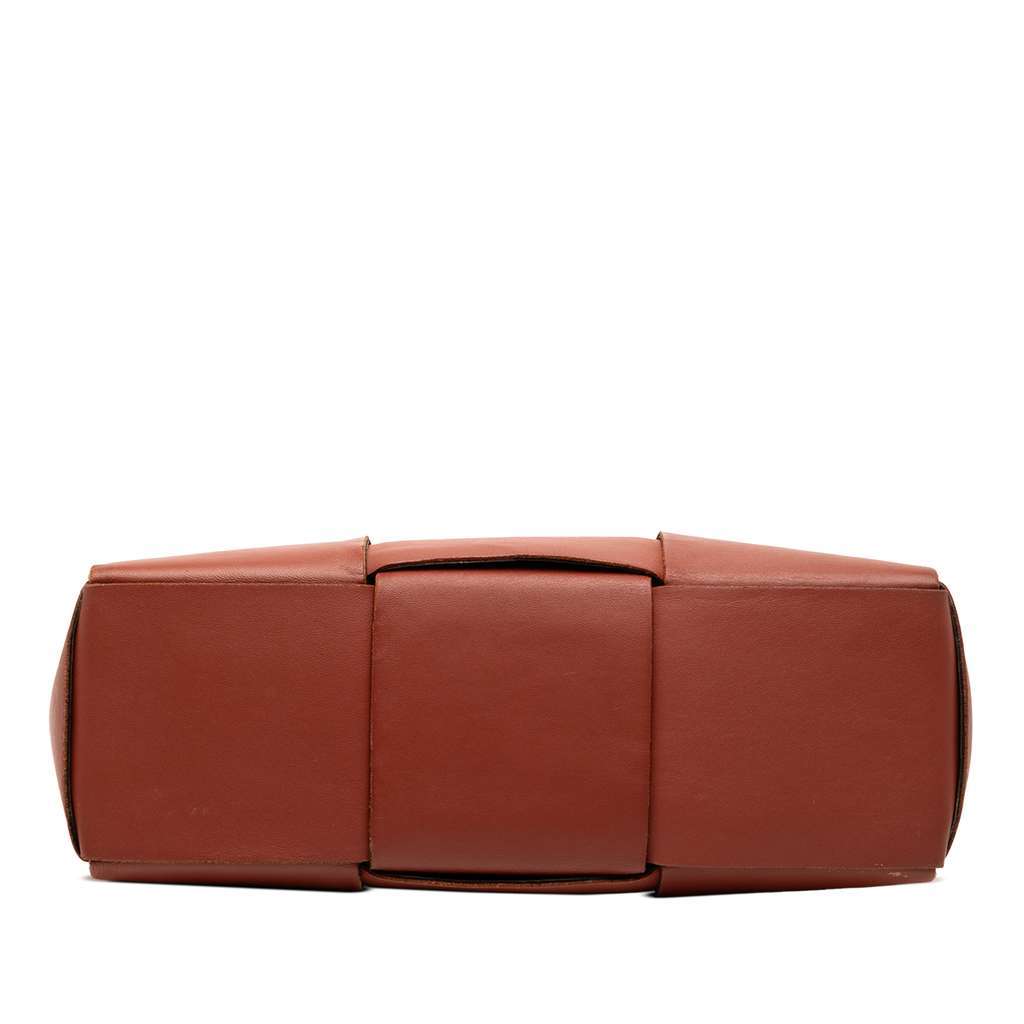Bottega Veneta Medium Nappa Maxi Intrecciato Arco Tote Brown Leather Very good condition - Inside View