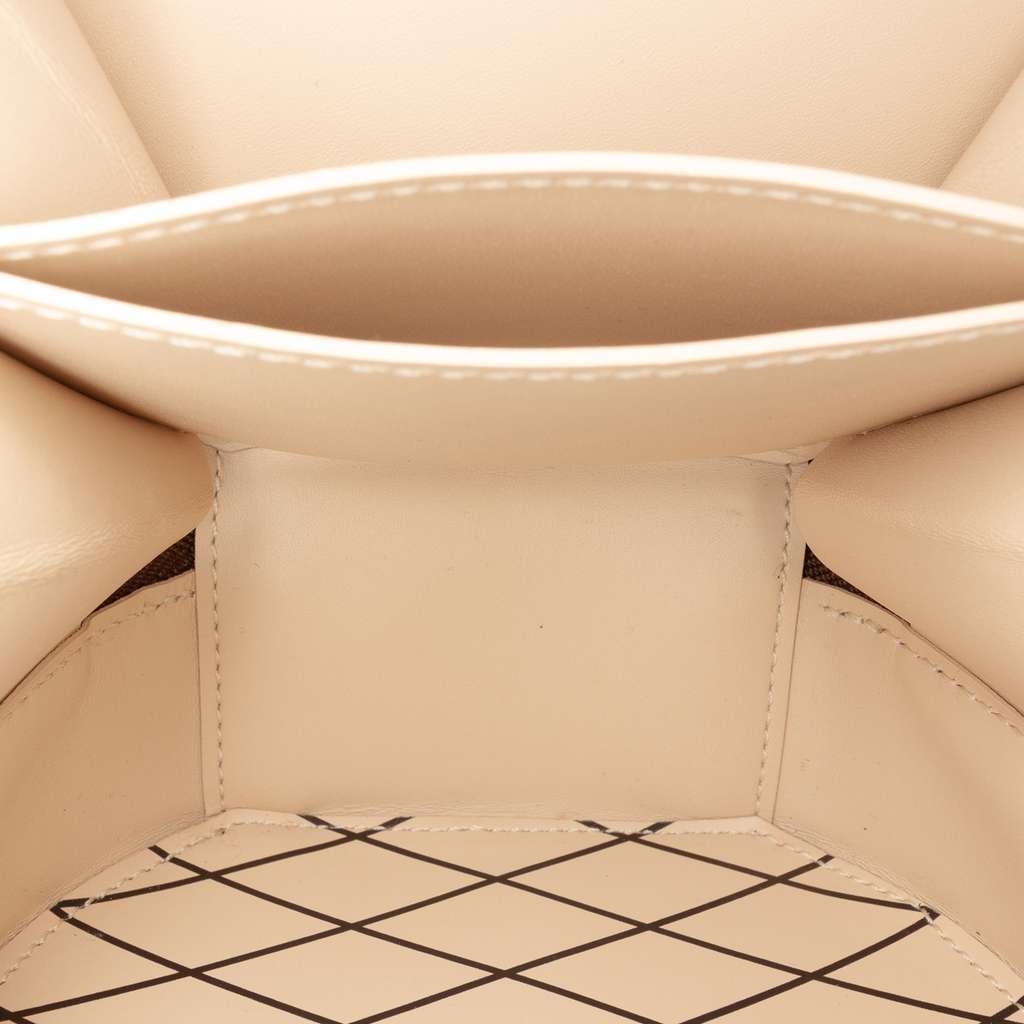 Louis Vuitton Monogram Mini Boite Chapeau Brown Very good condition - Model View