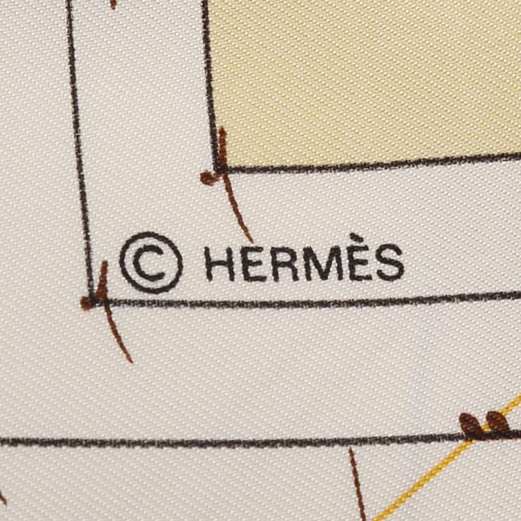 Hermès La Musique des Spheres Silk Scarf 90 Yellow Silk Good condition - Back View