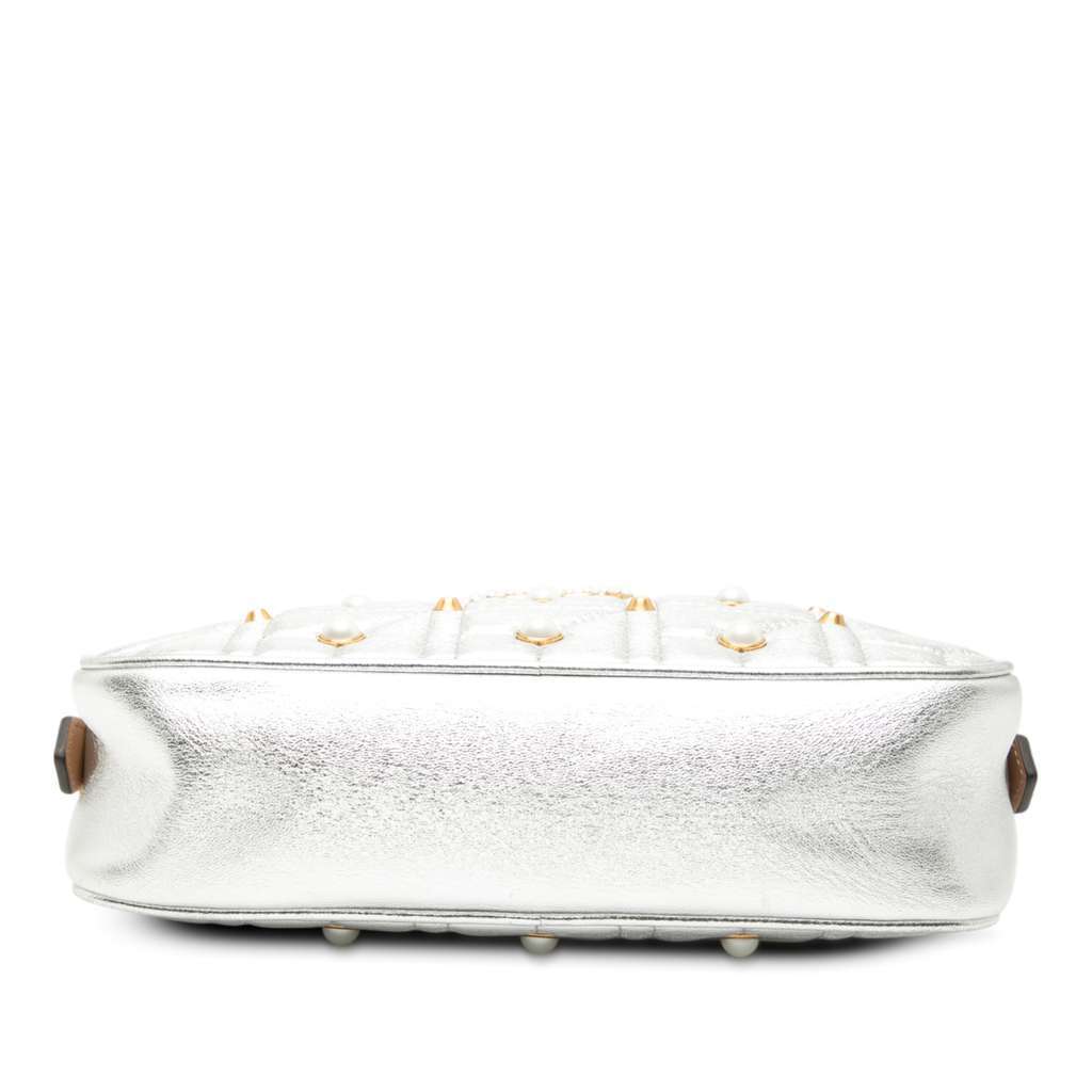 Gucci Small GG Marmont Pearl Studded Matelasse Leather Aria Crossbody Silver Leather Very good condition - Inside View