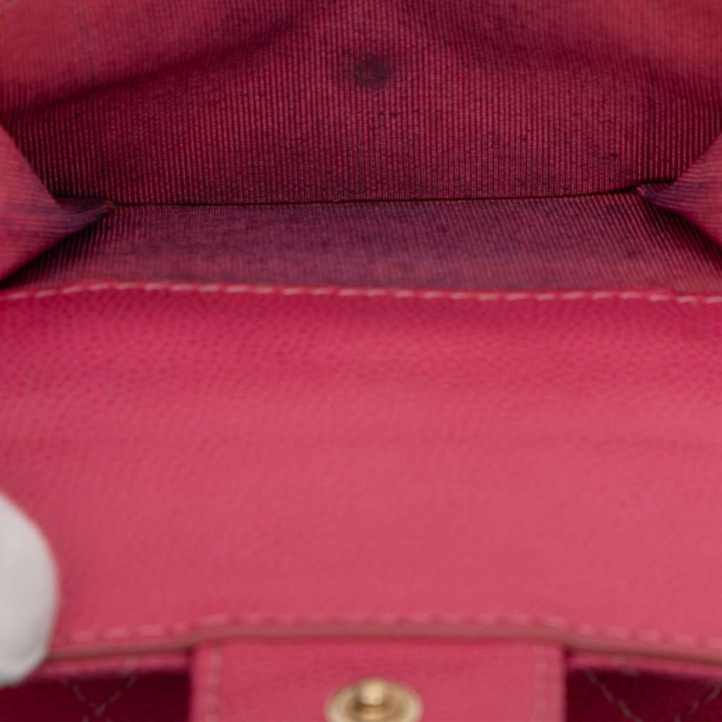 Chanel CC Quilted Caviar Compact Flap Wallet Pink Leather Very good - Model View