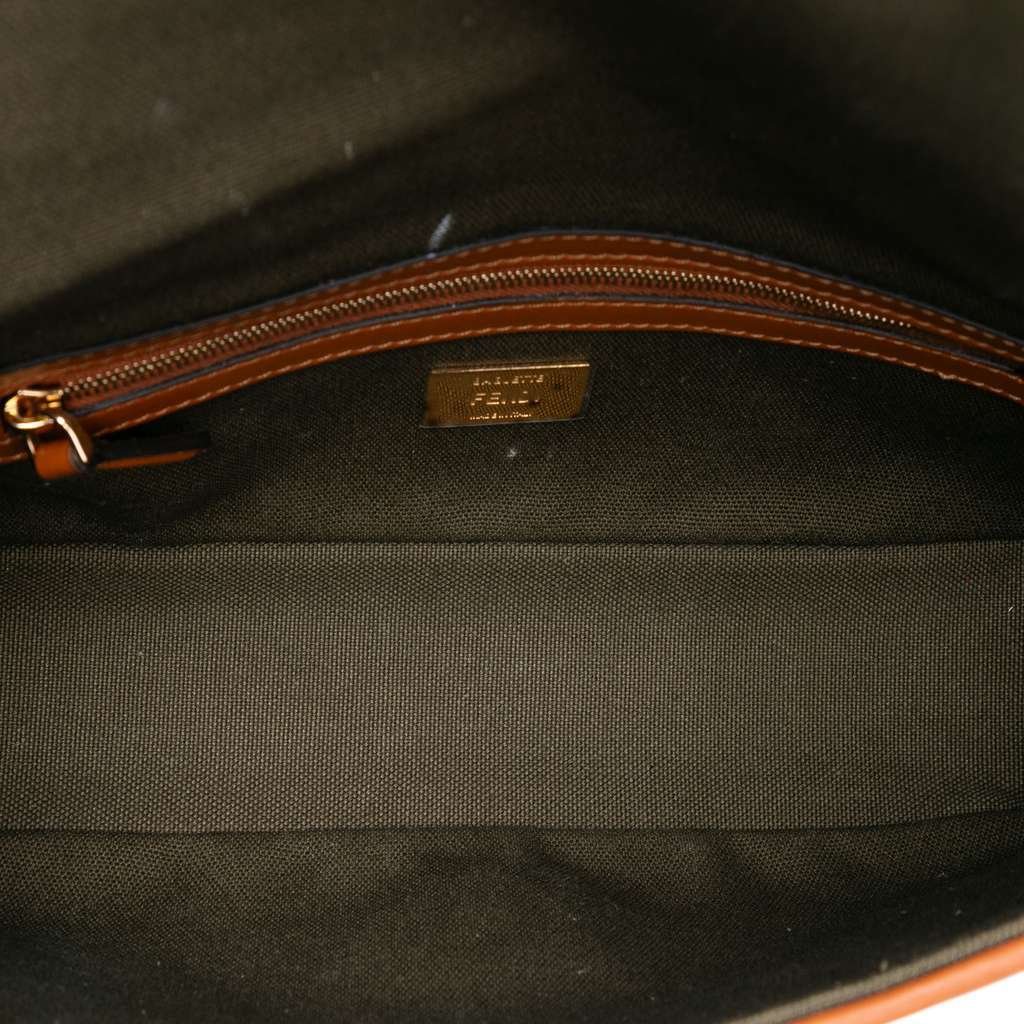 Fendi Zucca Embroidered Canvas Baguette Satchel Brown Canvas Very good condition - Model View